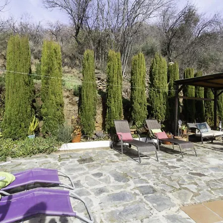 Agroturismo Cortijo Paco *